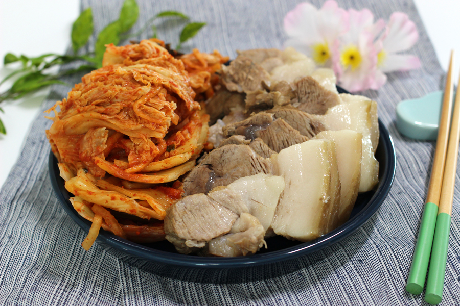 수육맛있게삶는법, 돼지고기 수육 삶는법, 보쌈 만들기 부위부터 잡내제거까지  - kakaoTV 수육맛있게삶는법, 돼지고기 수육 삶는법, 보쌈... 