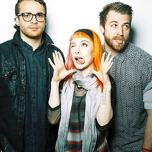 Paramore - Ain't It Fun