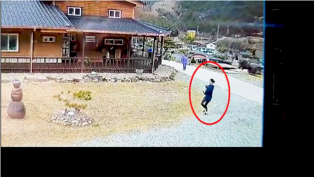 990F78355E7E36D70BC278