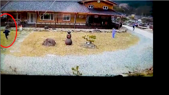 9909CC345E7E36DD0A8FC3