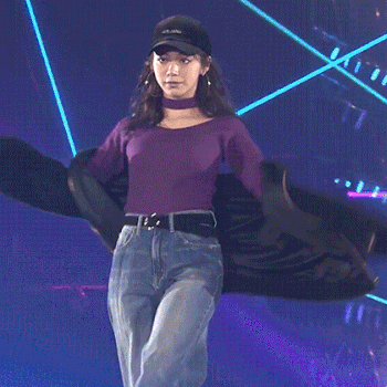 모델은 ㄳ이 작아야 하는 이유.gif 