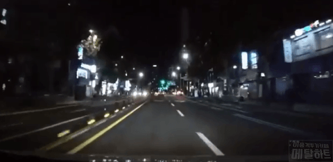 9972FD445C11B4D105B6AE