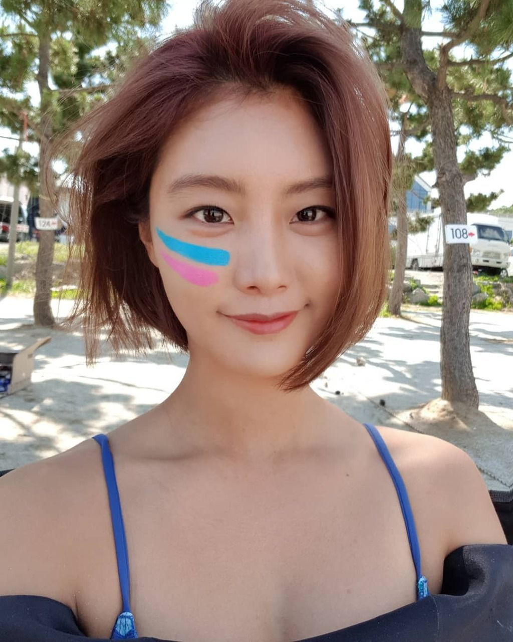 사회인 야구 시구녀.jpg 