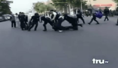 2000년대 초반 전의경 시위현장 ㄷㄷㄷㄷㄷㄷㄷㄷㄷㄷㄷㄷ gif | 인스티즈