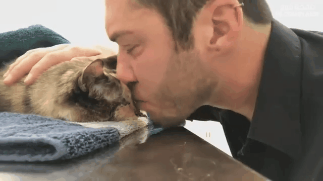 9989B63C5CACA54E0BF505