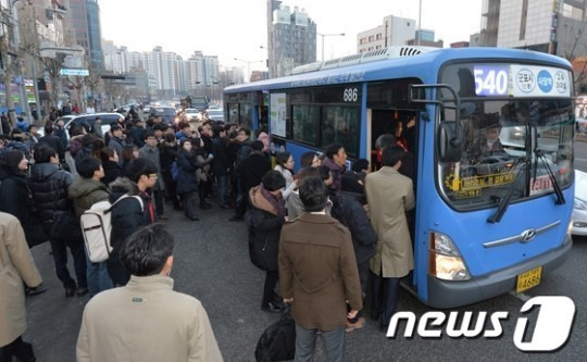 261EB14357F50C2C33FFC3