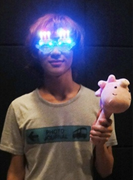 서로의 소속사에 방문하면 눈이 피로할것 같은 SM과 YG | 인스티즈