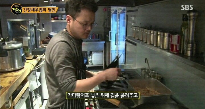 256E2C4D58859EA92BA200