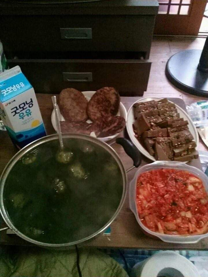 e74c893b2b5554fbafa84dc2d7bffc22fbc06909