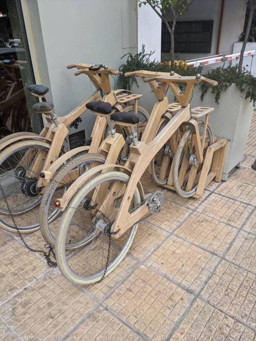 그리스 호텔에서 빌려주는 자전거