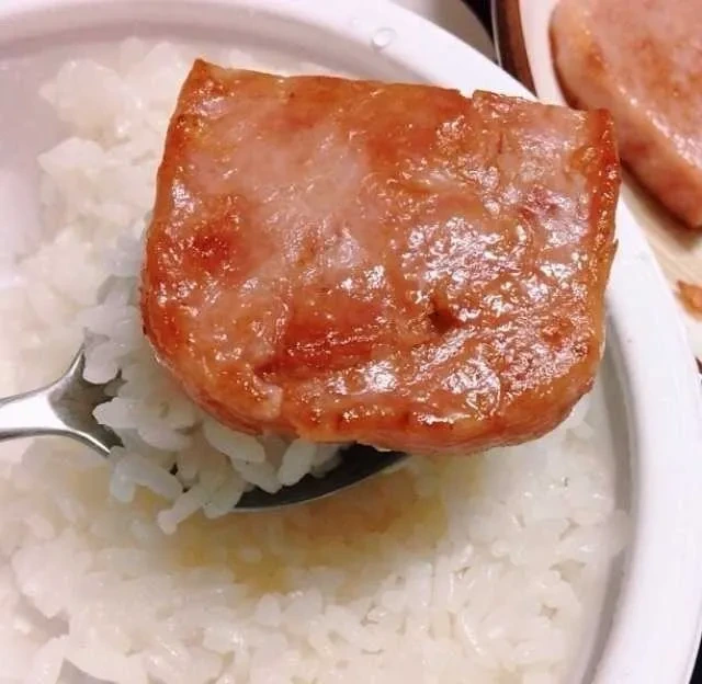 스팸을 사랑하는 사람의 식단