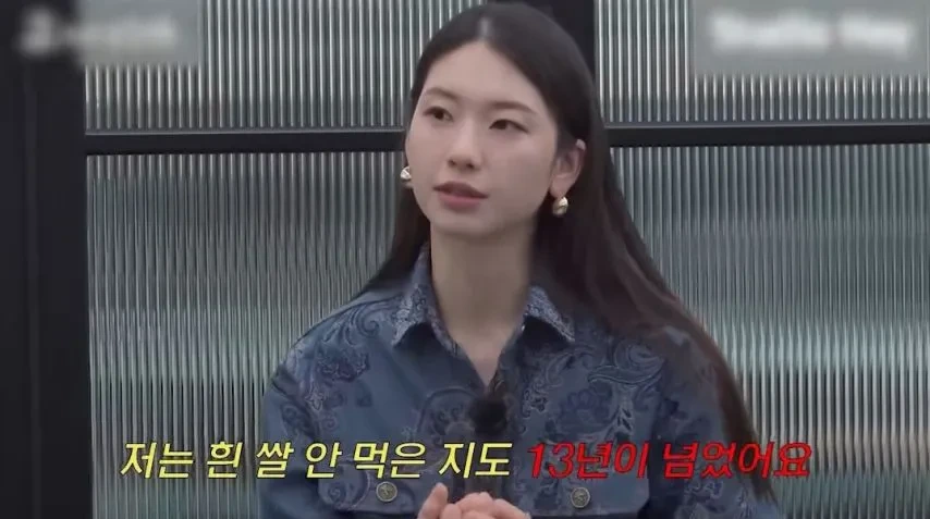 톱모델의 말도 안되는 자기관리.jpg