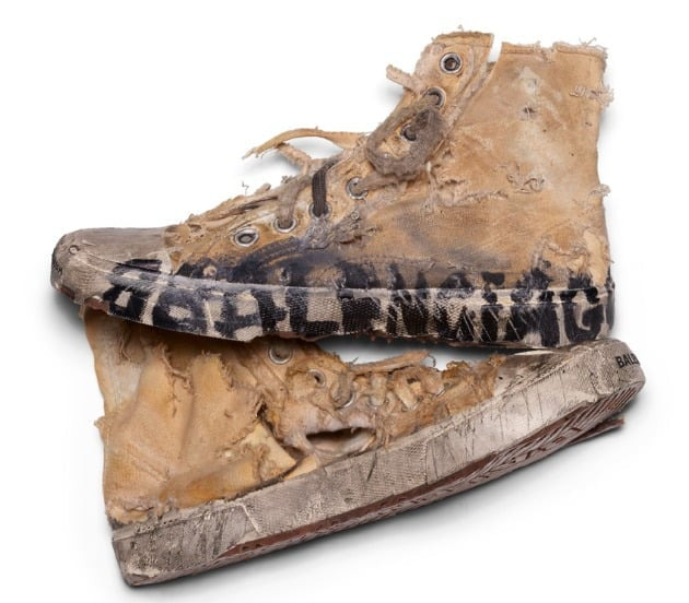 발렌시아가 뇌절템