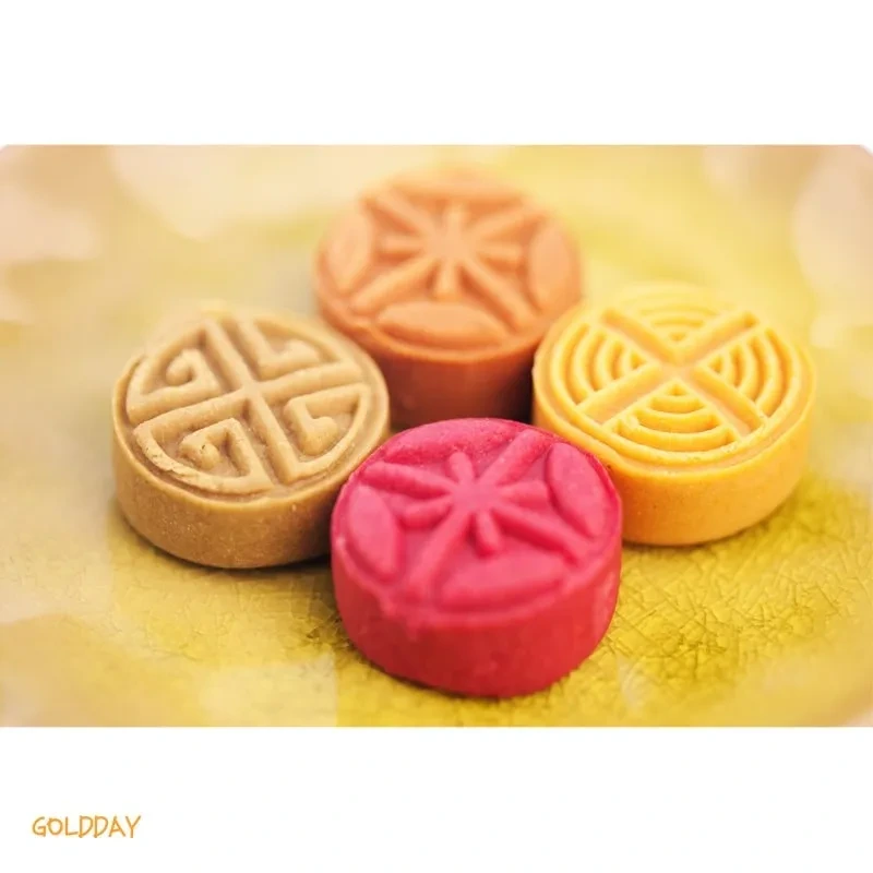 봄철에 많이 날리는 송화가루로 만들어 먹던 전통 음식.jpg