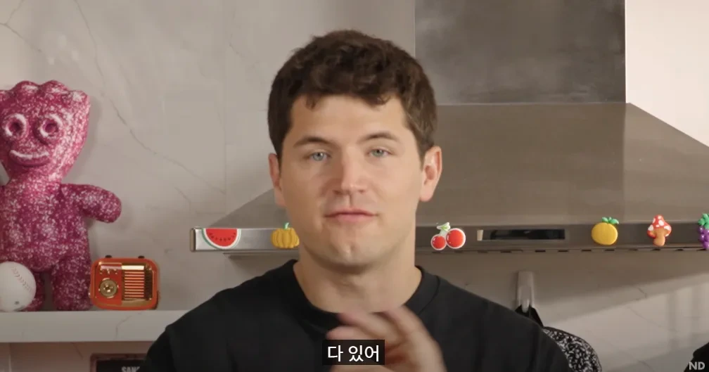 조회수 500만회 넘게 찍은 해외 대형 유튜버의 한국 급식