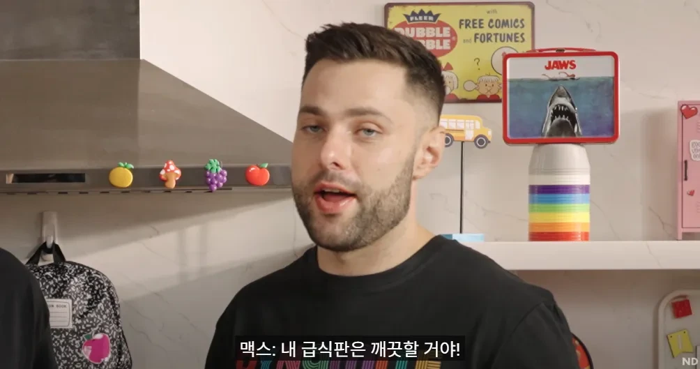 조회수 500만회 넘게 찍은 해외 대형 유튜버의 한국 급식