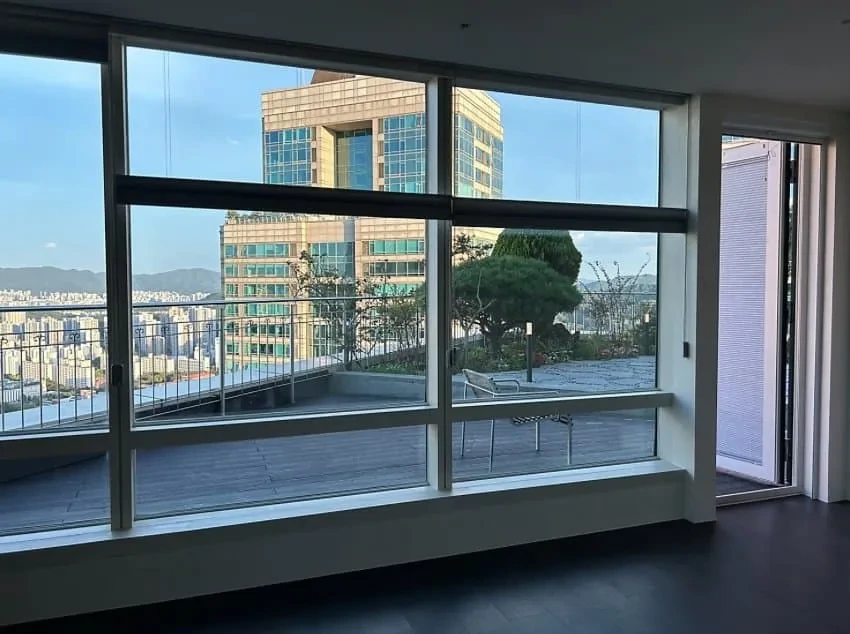 매물로 잘 안나온다는 타워팰리스 테라스 세대.jpg