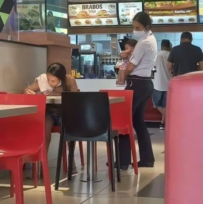 훈훈한 해외 맥도날드.jpg