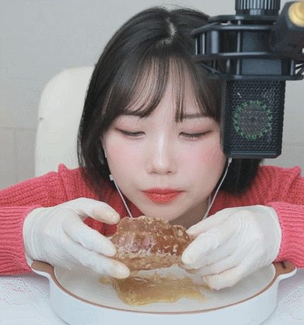 0676b3e61a81f9597ae2e51f51e4e1854af2bdda