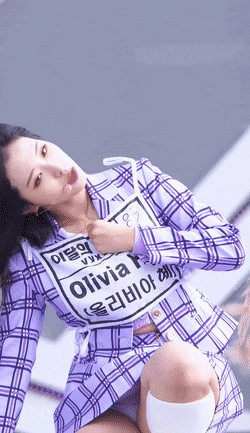 [연예] [움짤]             은근히 슬렌더인 이달의 소녀 올리비아 혜.if -  와이드섬
