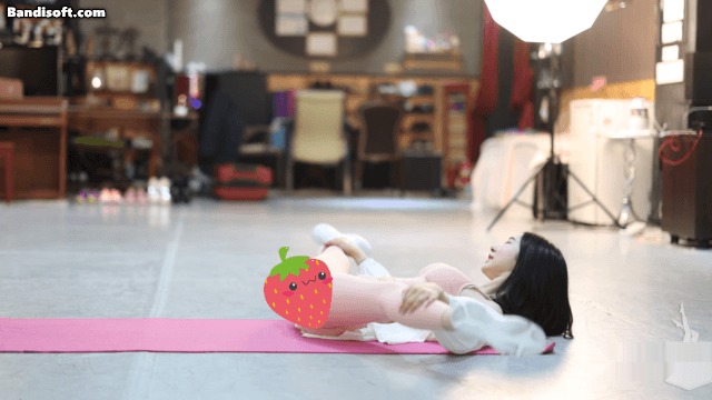 다리 쫙 벌리는 포켓걸스.gif 