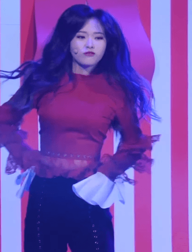 [연예] [움짤]             은근히 슬렌더인 이달의 소녀 올리비아 혜.if -  와이드섬