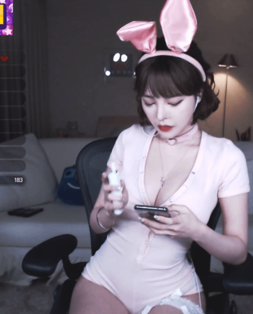 c1670b6e016145dfb77c2c2fbd2eafe198a5235b