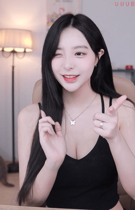 c8816571295fead23d1cdac681588430b83981db