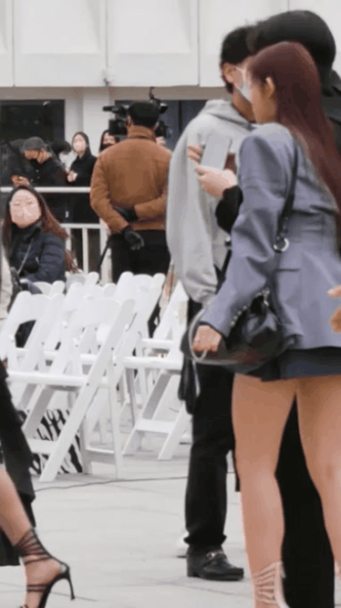 [연예] [움짤]         둘이 동갑인게 믿기지 않는 걸그룹 맴버. -  와이드섬