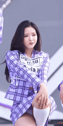 [연예] [움짤]             은근히 슬렌더인 이달의 소녀 올리비아 혜.if -  와이드섬