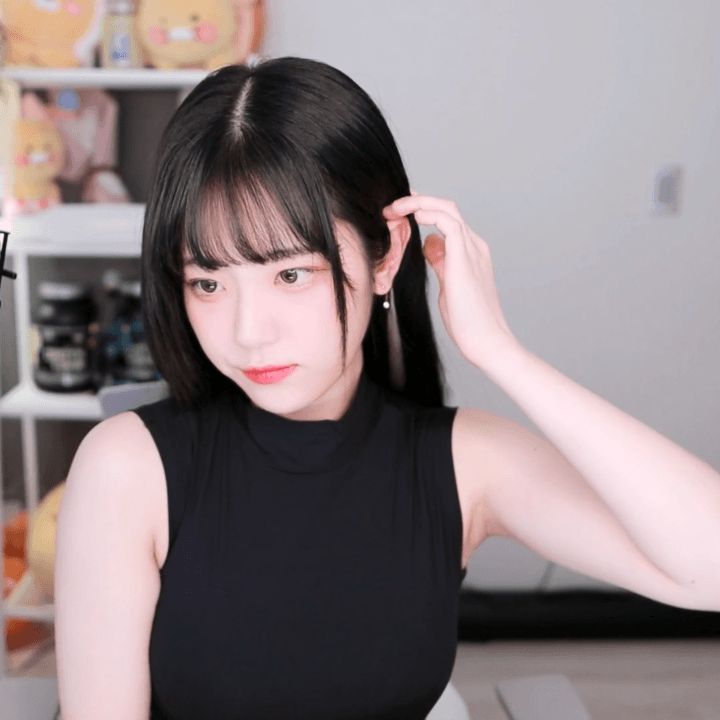 1aeaf5c2df022b12183dff423fd629eeaa2b77e6