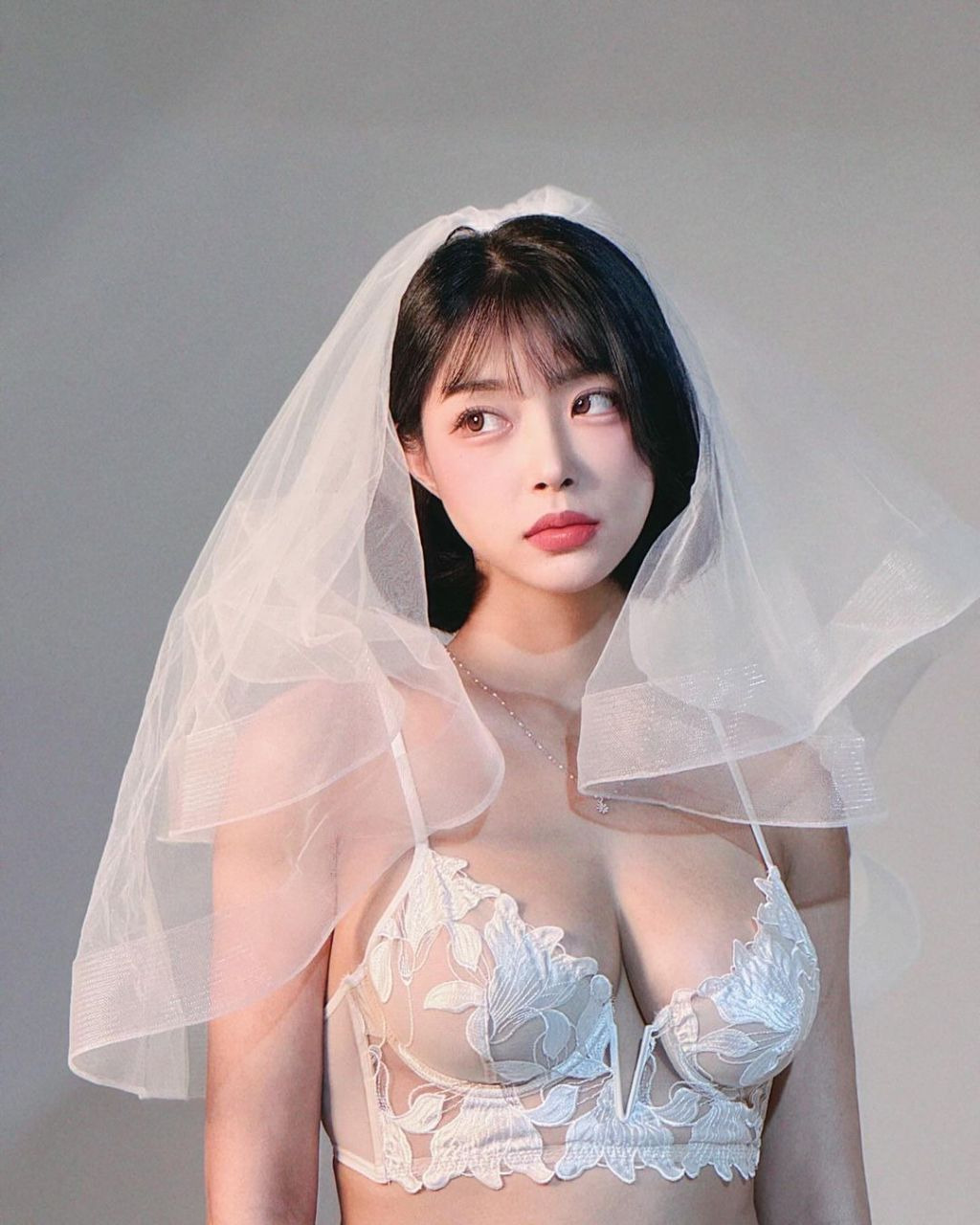 ㅎㅂ) 김갑주 순백의 신부.jpg