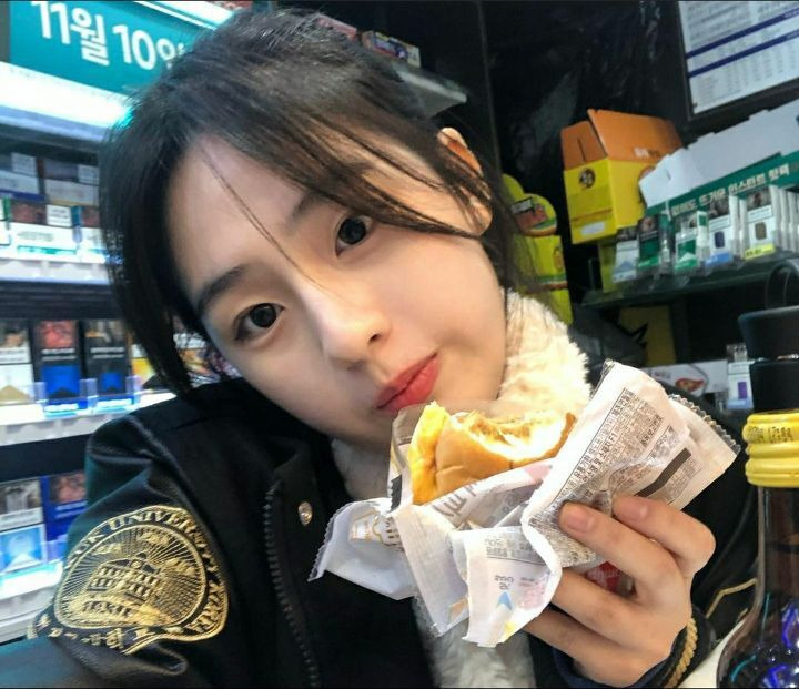 6e533af999db1f29df8052bcc7eb3a88b54a2967