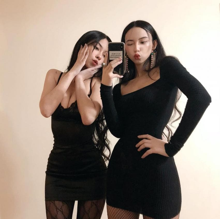 ㅇㅎ) 러시아 쌍둥이 모델 fairyanaaa fairyalexx.jpg