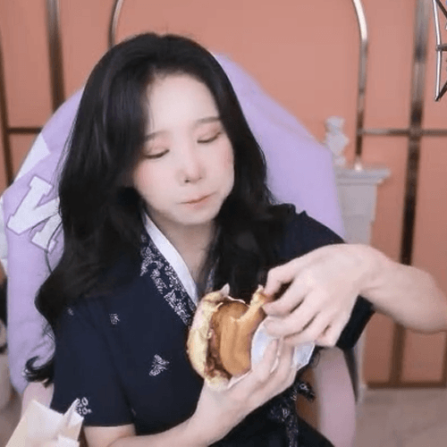 d7a5a88fa6ce27673f89e9f5f88f70e86e9d91ad