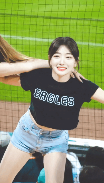 체.강.한.화 박소영.gif