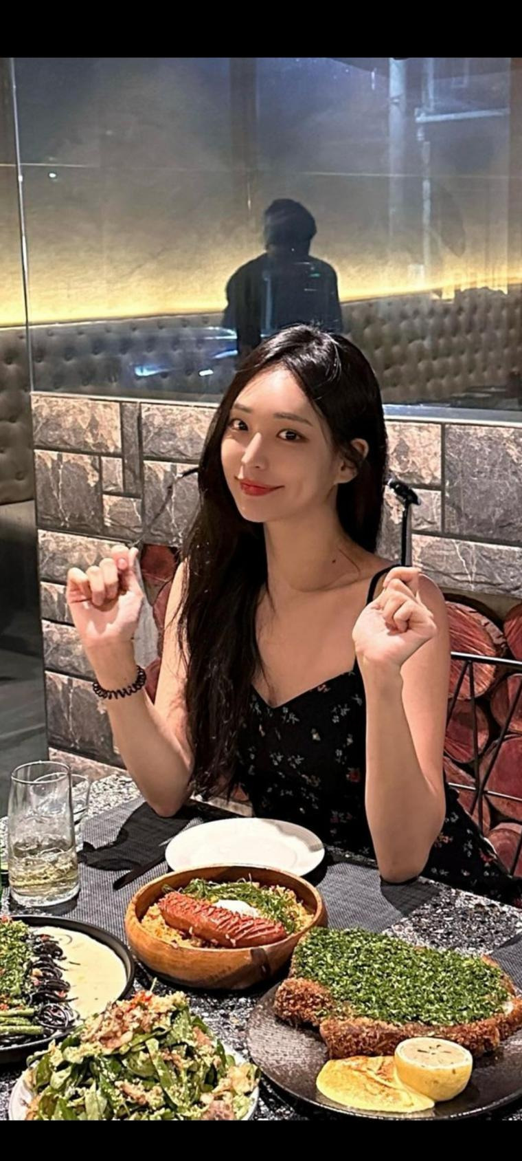 1700172393061562.jpg