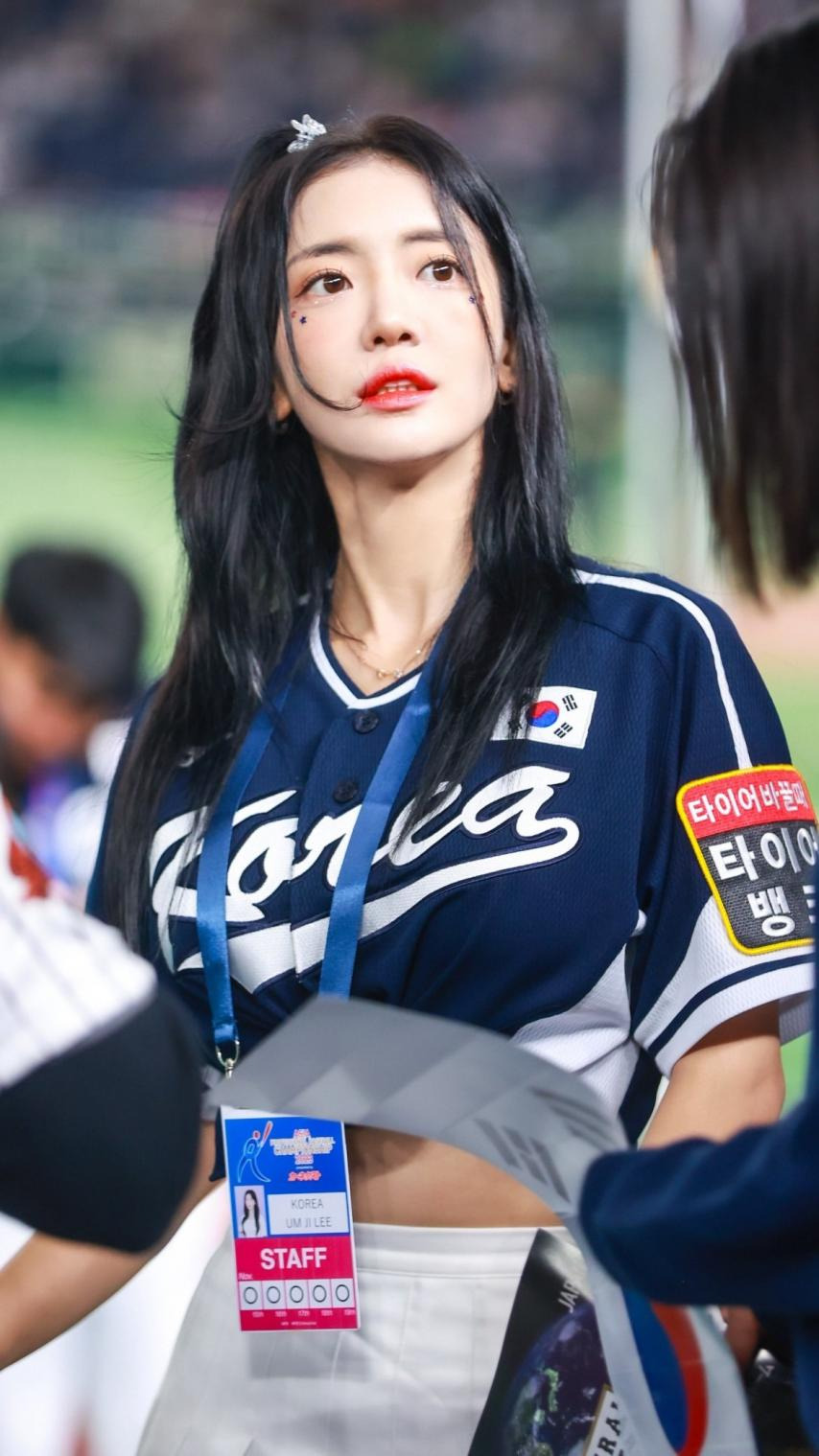 치어리더 이엄지