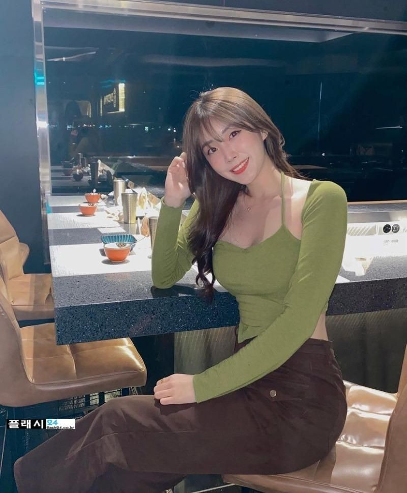 안지현
