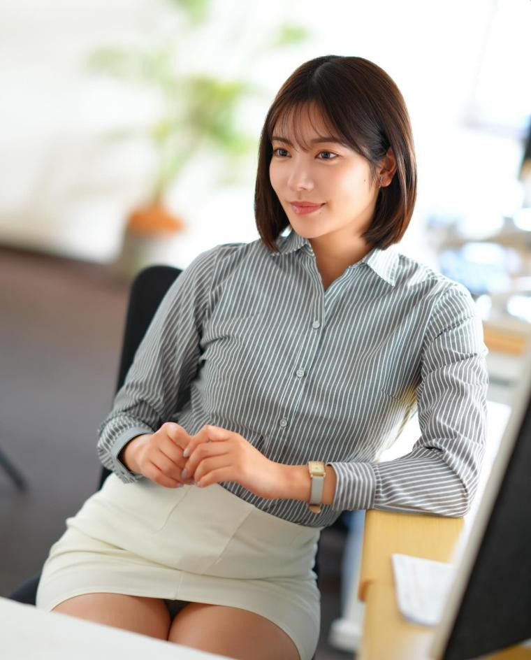 후배 꼬시려는 여자상사.jpg