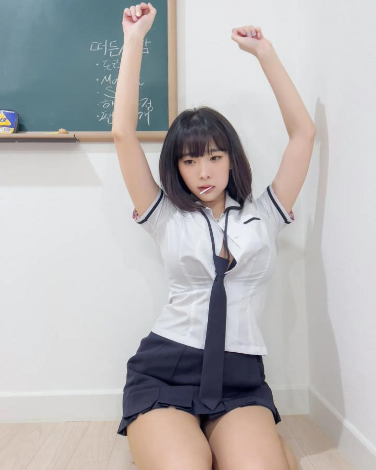 벌 받는 강인경