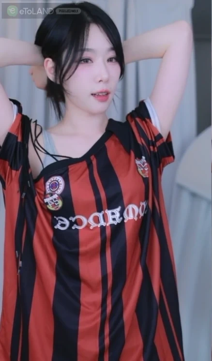 기래민]흰 와이셔츠 외.gif