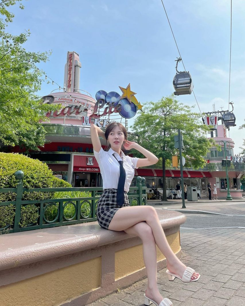 쏘블리 각선미 자랑