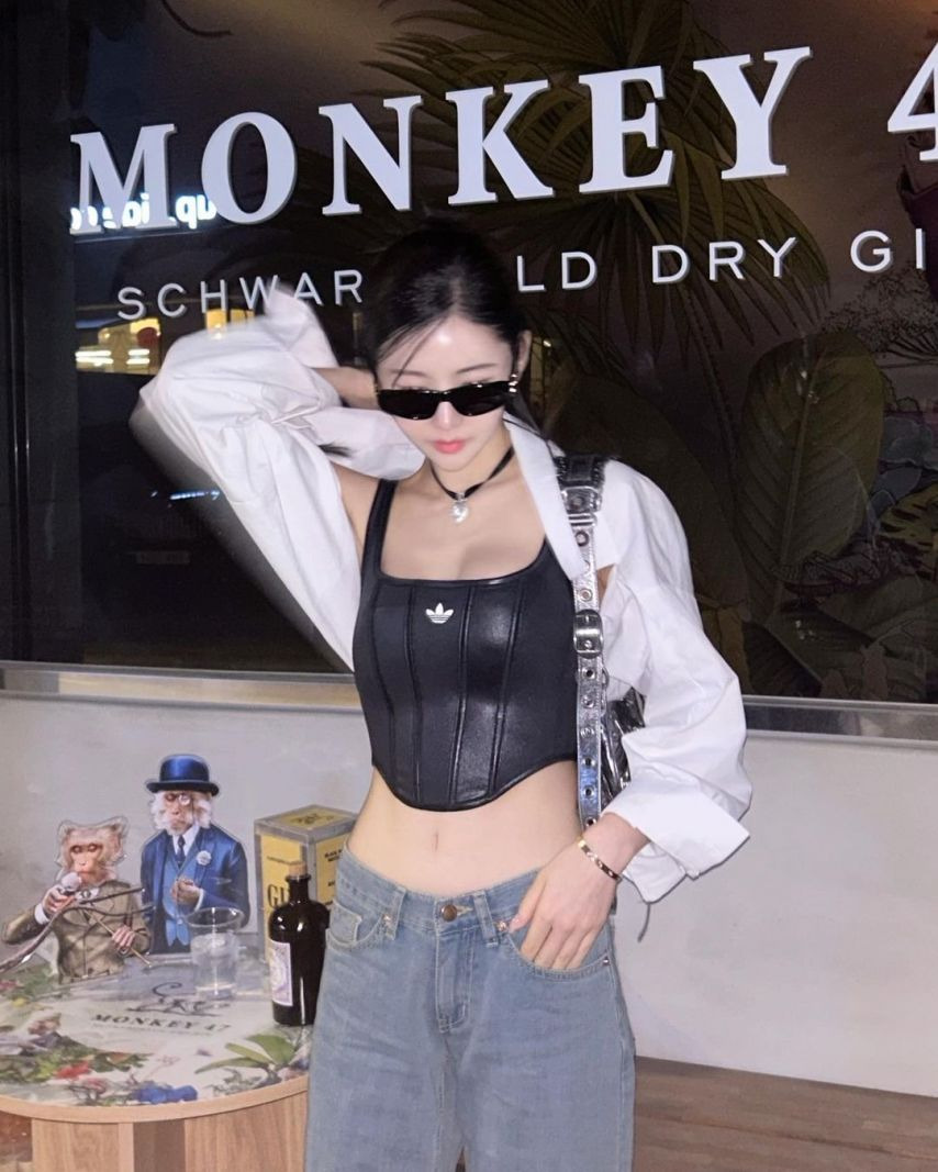 피트니스모델 신새롬