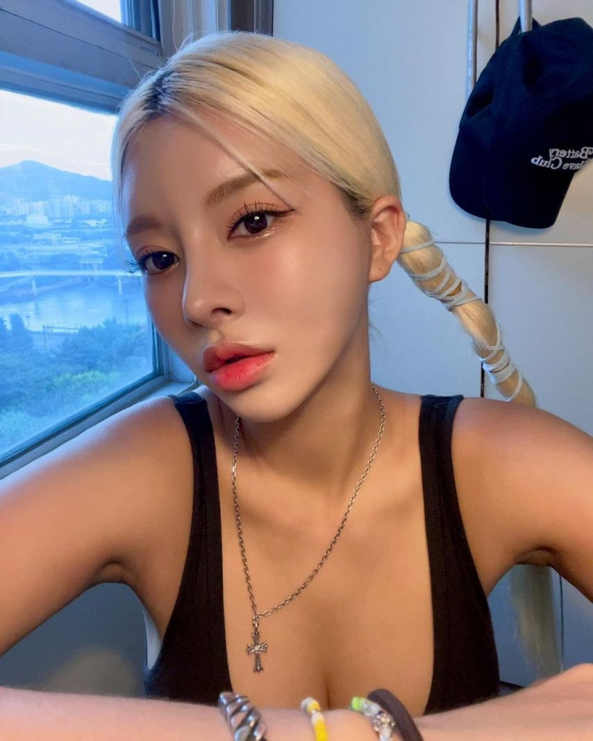 레이싱모델 맹나현