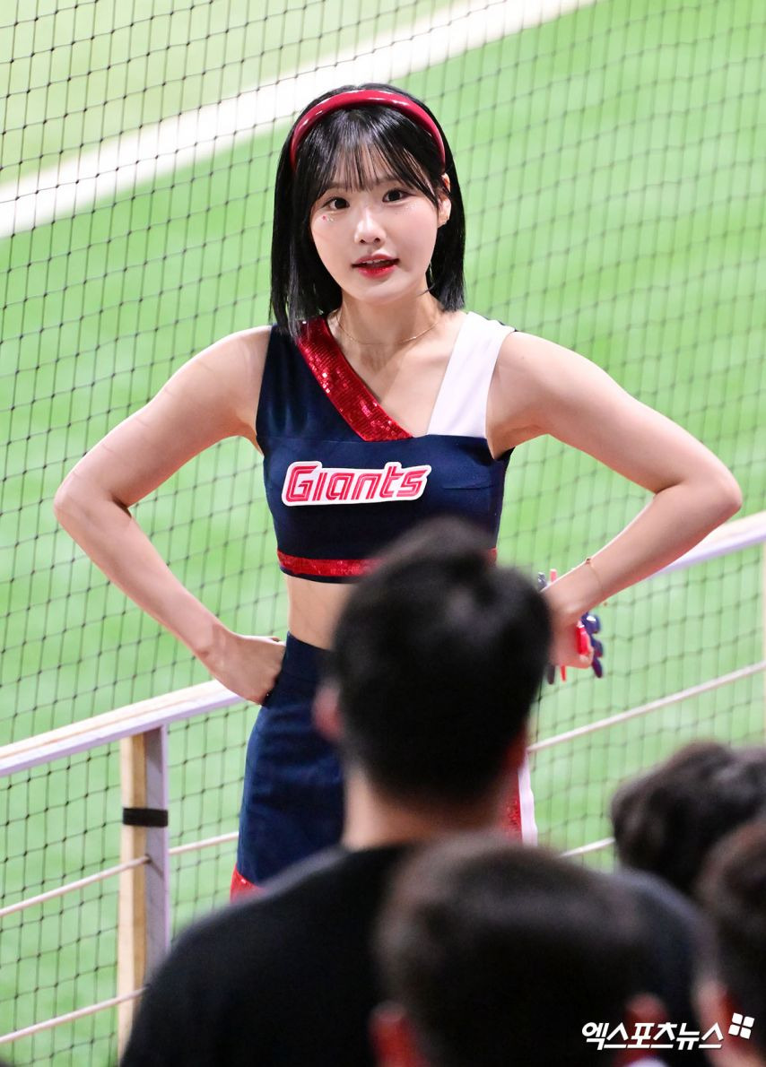 치어리더 최홍라