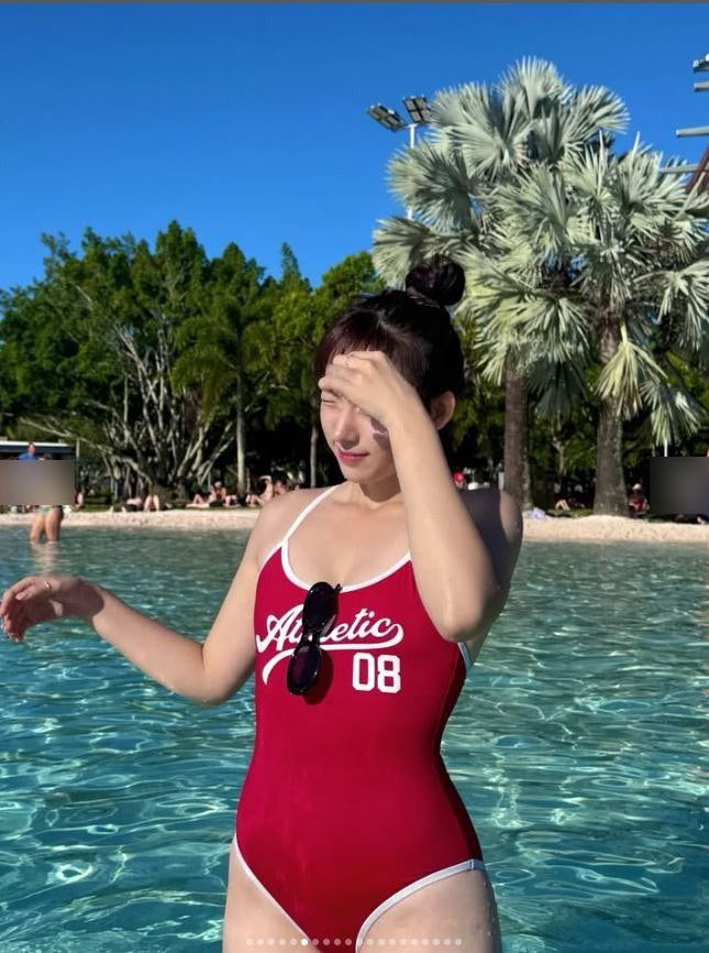 하지원 레드 원피스 수영복