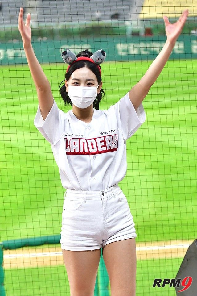 치어리더 목나경