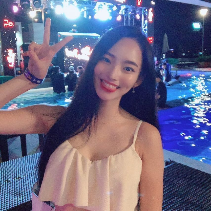 치어리더 이나경