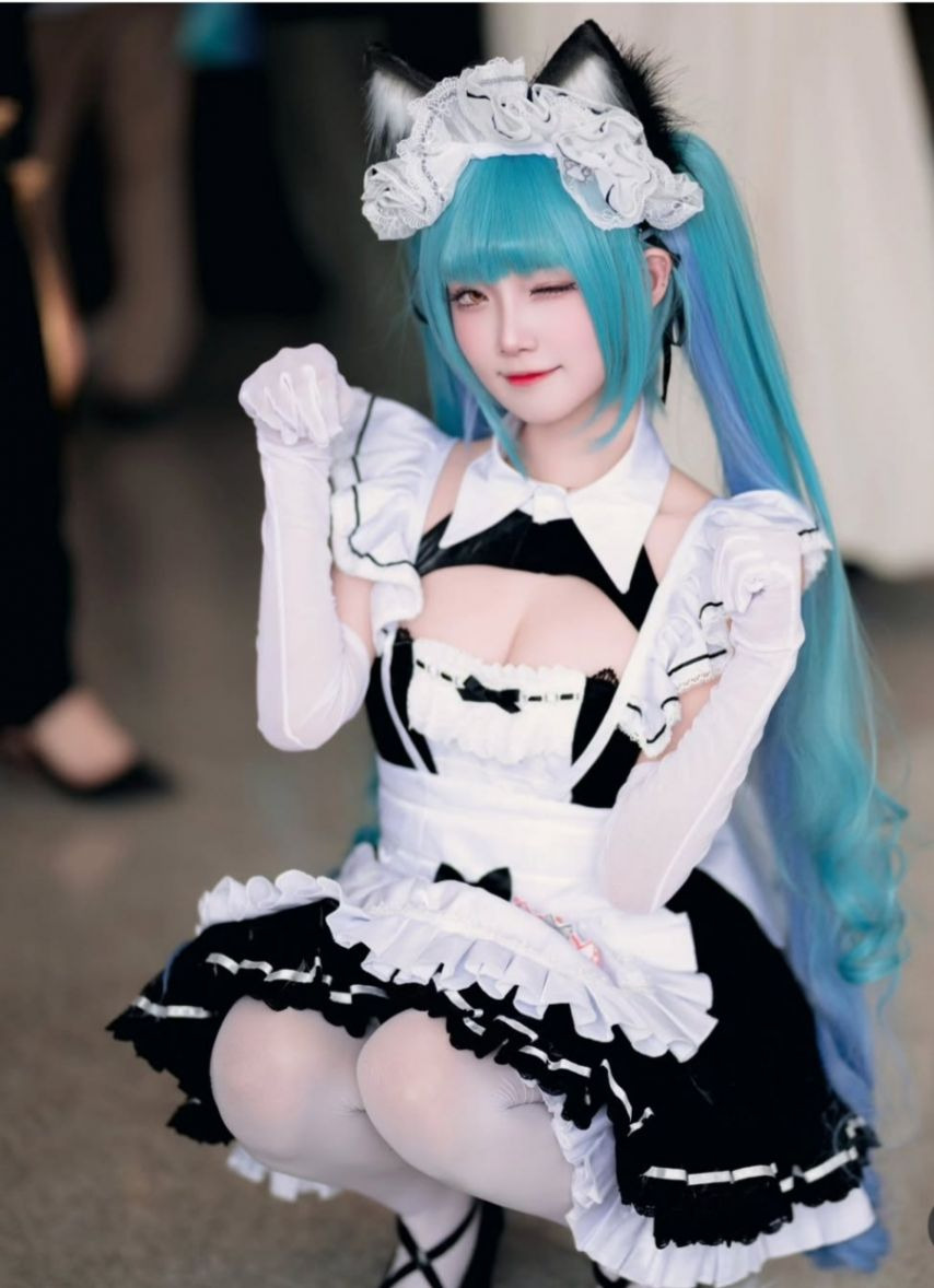 3696482477_X9DtQL5S_pn2K7gBr8GFxCvey.jpg